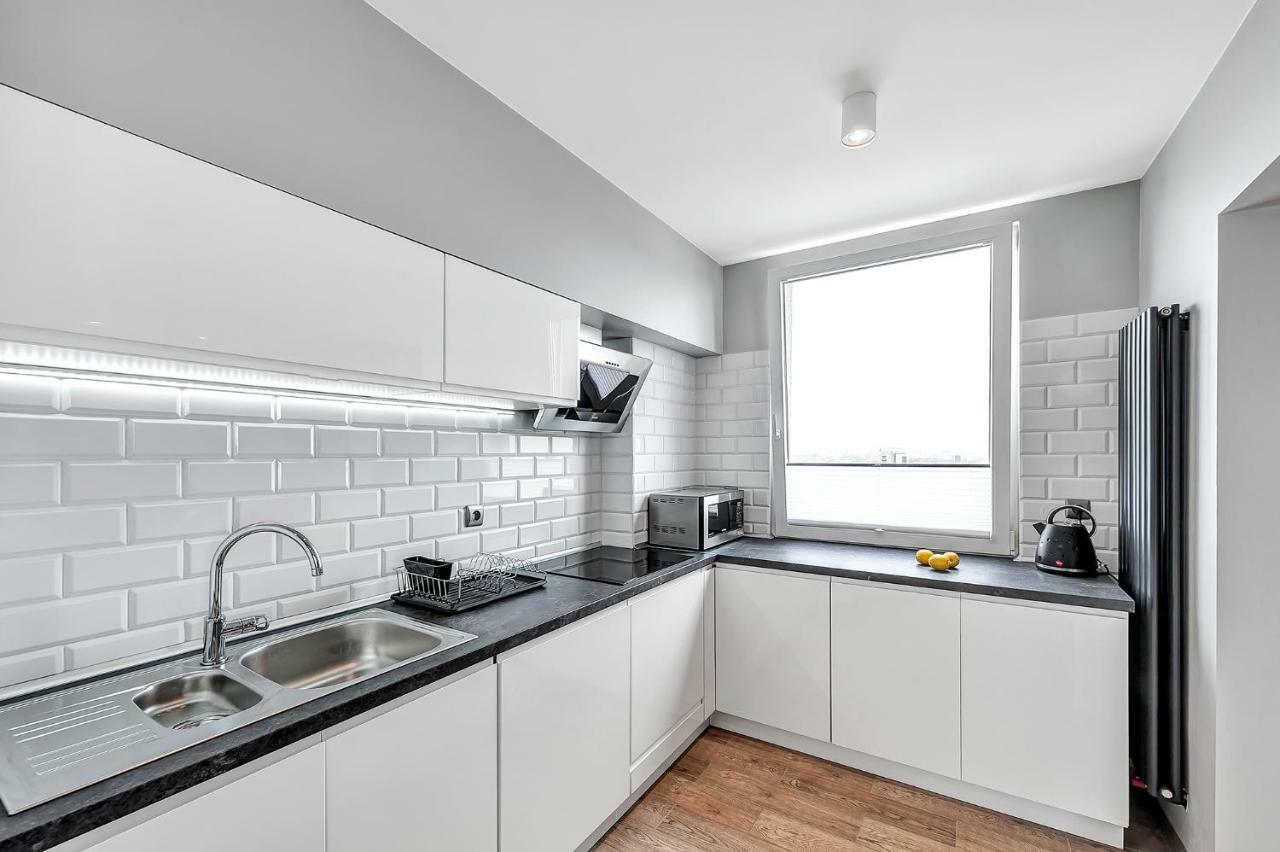 Orion Downtown Apartment By Pinpoint Łódź Dış mekan fotoğraf